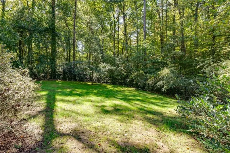 5280 Long Island Drive Nw, Atlanta, Georgia 30327, 5 Bedrooms Bedrooms, ,4 BathroomsBathrooms,Residential,Sold,5280 Long Island Drive Nw,6636034