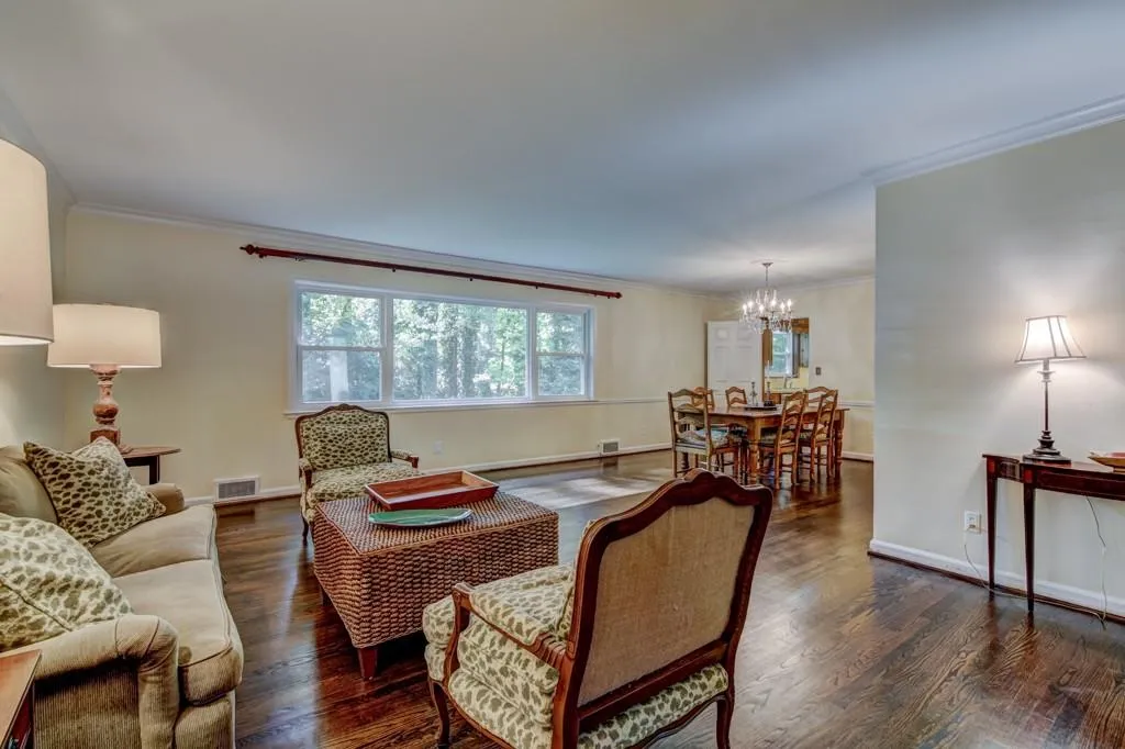 705 Glenforest Road, Atlanta, Georgia 30328, 3 Bedrooms Bedrooms, ,2 BathroomsBathrooms,Residential,Sold,705 Glenforest Road,5930722