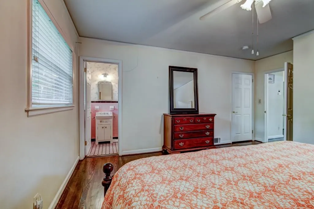 705 Glenforest Road, Atlanta, Georgia 30328, 3 Bedrooms Bedrooms, ,2 BathroomsBathrooms,Residential,Sold,705 Glenforest Road,5930722