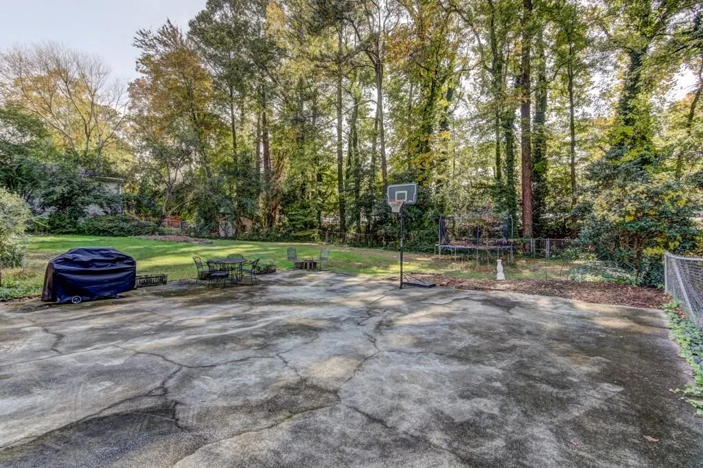 705 Glenforest Road, Atlanta, Georgia 30328, 3 Bedrooms Bedrooms, ,2 BathroomsBathrooms,Residential,Sold,705 Glenforest Road,5930722