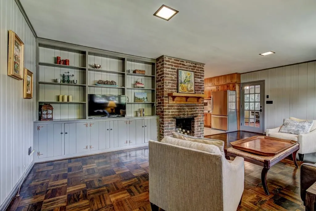 705 Glenforest Road, Atlanta, Georgia 30328, 3 Bedrooms Bedrooms, ,2 BathroomsBathrooms,Residential,Sold,705 Glenforest Road,5930722