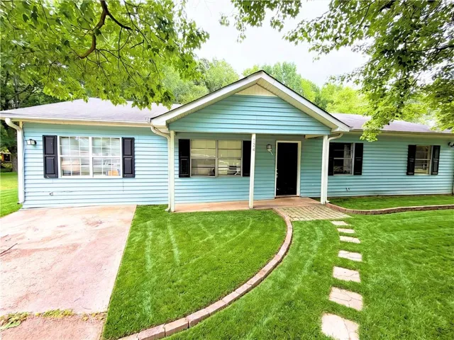 124 Libby Lane, Jonesboro, Georgia 30238