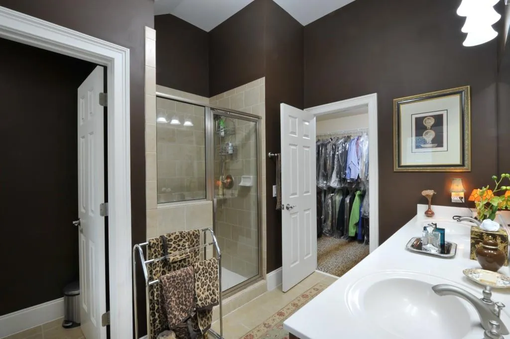 195 Mystic Court, Sandy Springs, Georgia 30342, 3 Bedrooms Bedrooms, ,3 BathroomsBathrooms,Residential,Sold,195 Mystic Court,6864408