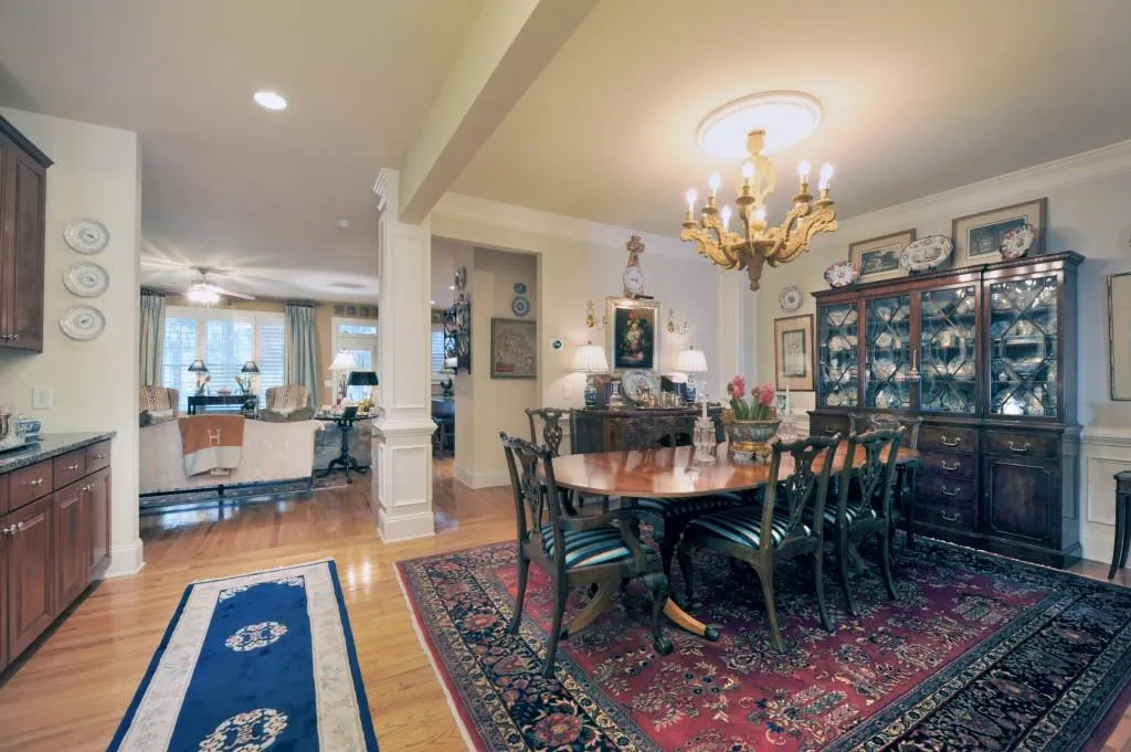 195 Mystic Court, Sandy Springs, Georgia 30342, 3 Bedrooms Bedrooms, ,3 BathroomsBathrooms,Residential,Sold,195 Mystic Court,6864408