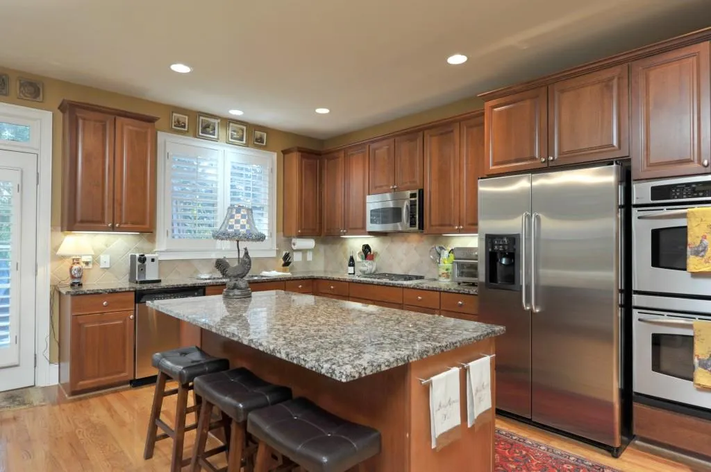 195 Mystic Court, Sandy Springs, Georgia 30342, 3 Bedrooms Bedrooms, ,3 BathroomsBathrooms,Residential,Sold,195 Mystic Court,6864408