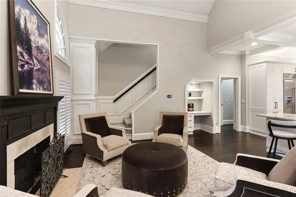 40 Old Stratton Chase, Atlanta, Georgia 30328, 5 Bedrooms Bedrooms, ,5 BathroomsBathrooms,Residential,Sold,40 Old Stratton Chase,6865254