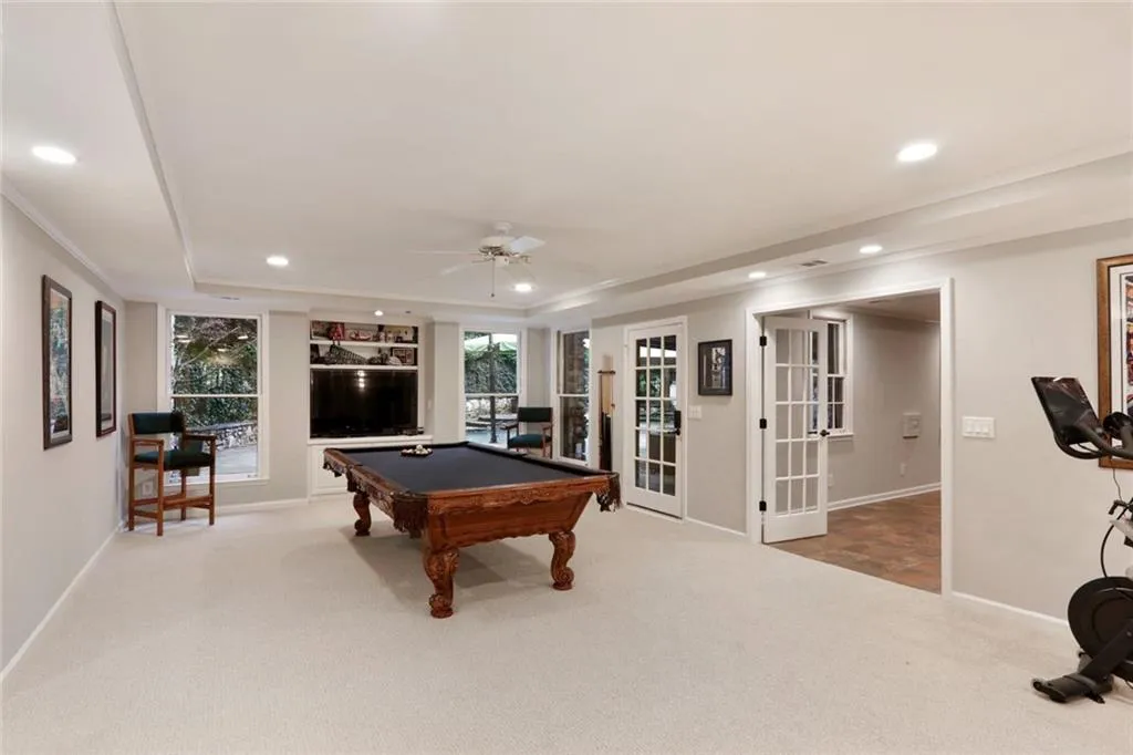 40 Old Stratton Chase, Atlanta, Georgia 30328, 5 Bedrooms Bedrooms, ,5 BathroomsBathrooms,Residential,Sold,40 Old Stratton Chase,6865254
