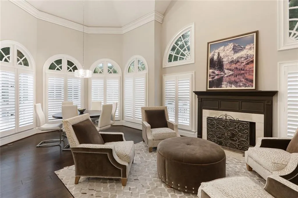 40 Old Stratton Chase, Atlanta, Georgia 30328, 5 Bedrooms Bedrooms, ,5 BathroomsBathrooms,Residential,Sold,40 Old Stratton Chase,6865254