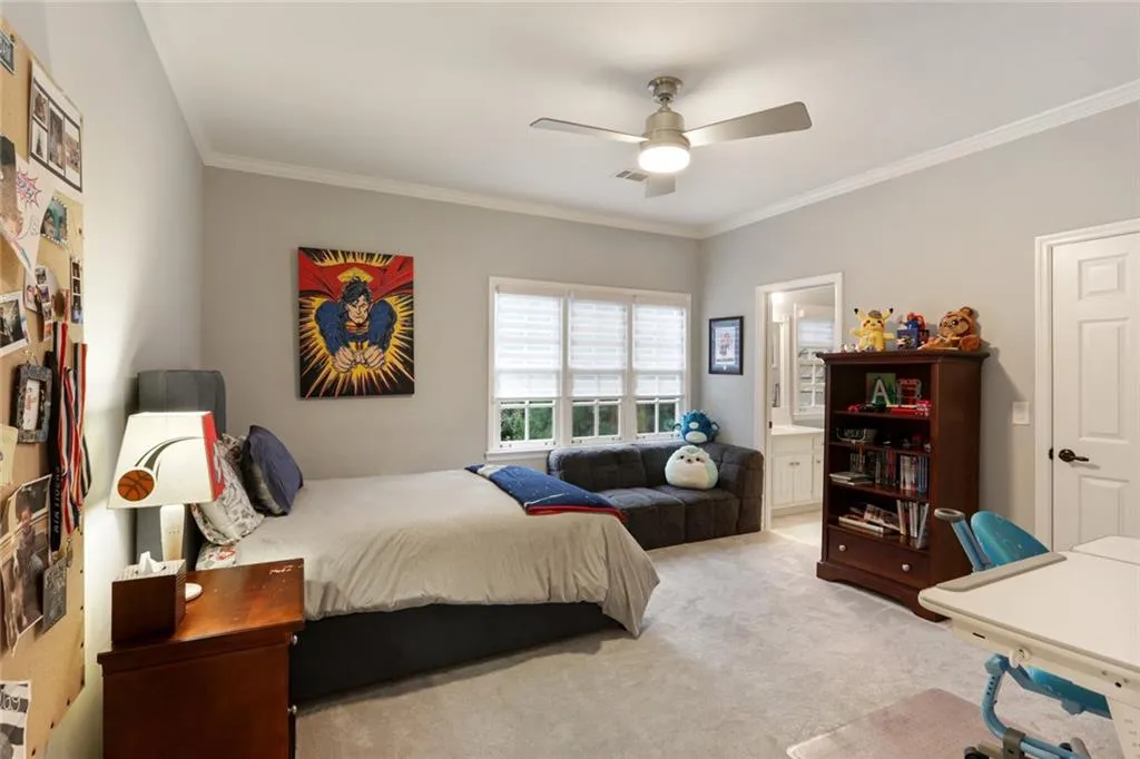 40 Old Stratton Chase, Atlanta, Georgia 30328, 5 Bedrooms Bedrooms, ,5 BathroomsBathrooms,Residential,Sold,40 Old Stratton Chase,6865254