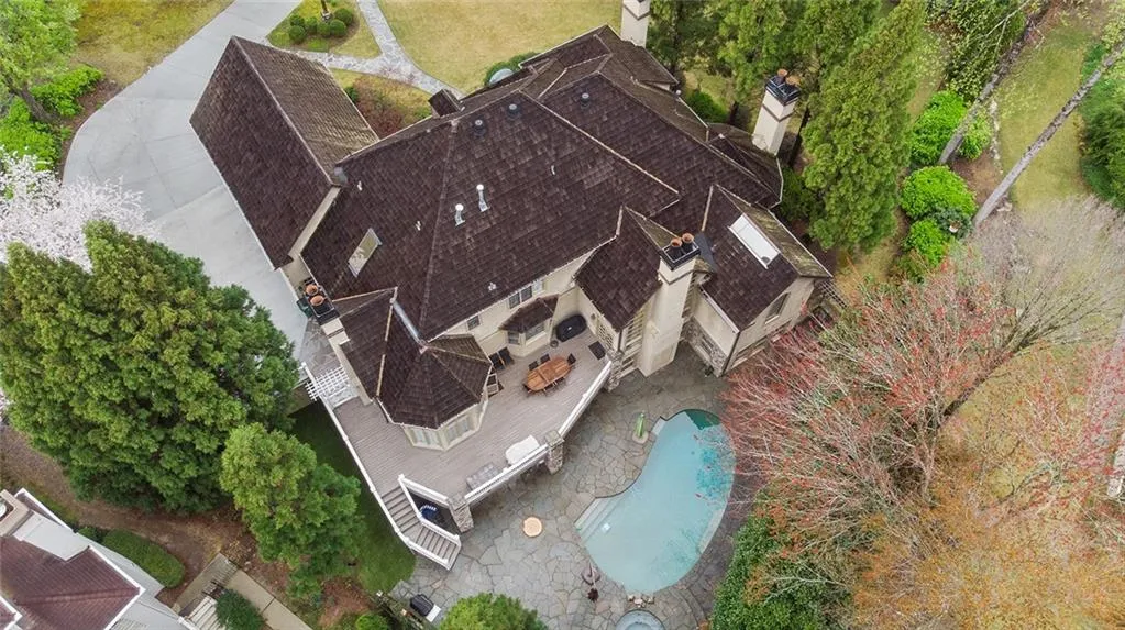 40 Old Stratton Chase, Atlanta, Georgia 30328, 5 Bedrooms Bedrooms, ,5 BathroomsBathrooms,Residential,Sold,40 Old Stratton Chase,6865254