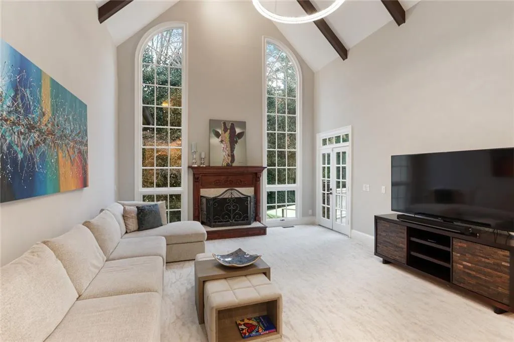 40 Old Stratton Chase, Atlanta, Georgia 30328, 5 Bedrooms Bedrooms, ,5 BathroomsBathrooms,Residential,Sold,40 Old Stratton Chase,6865254
