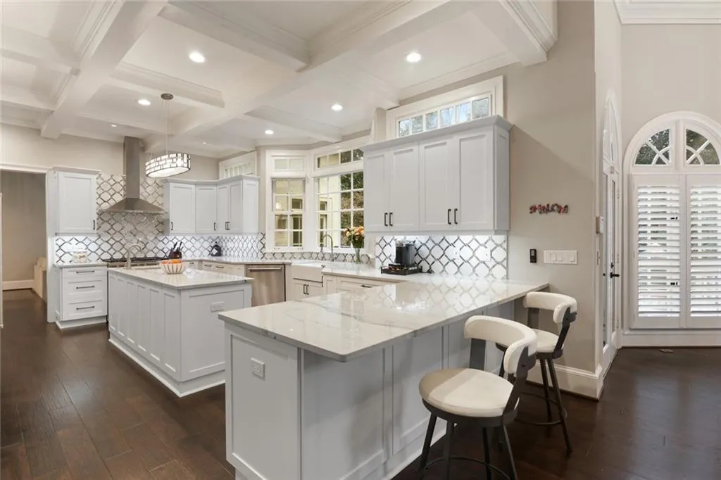40 Old Stratton Chase, Atlanta, Georgia 30328, 5 Bedrooms Bedrooms, ,5 BathroomsBathrooms,Residential,Sold,40 Old Stratton Chase,6865254