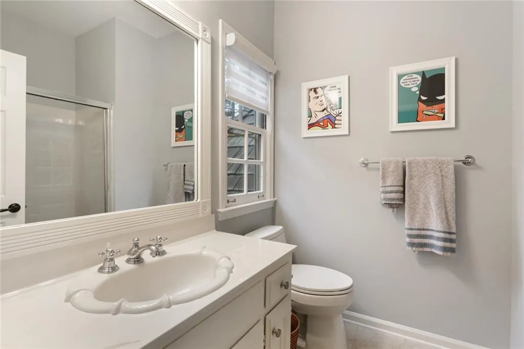 40 Old Stratton Chase, Atlanta, Georgia 30328, 5 Bedrooms Bedrooms, ,5 BathroomsBathrooms,Residential,Sold,40 Old Stratton Chase,6865254