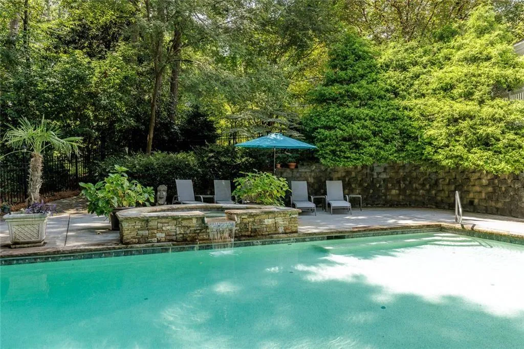8265 Berkley Ridge, Sandy Springs, Georgia 30350, 5 Bedrooms Bedrooms, ,4 BathroomsBathrooms,Residential,For Sale,8265 Berkley Ridge,7645837