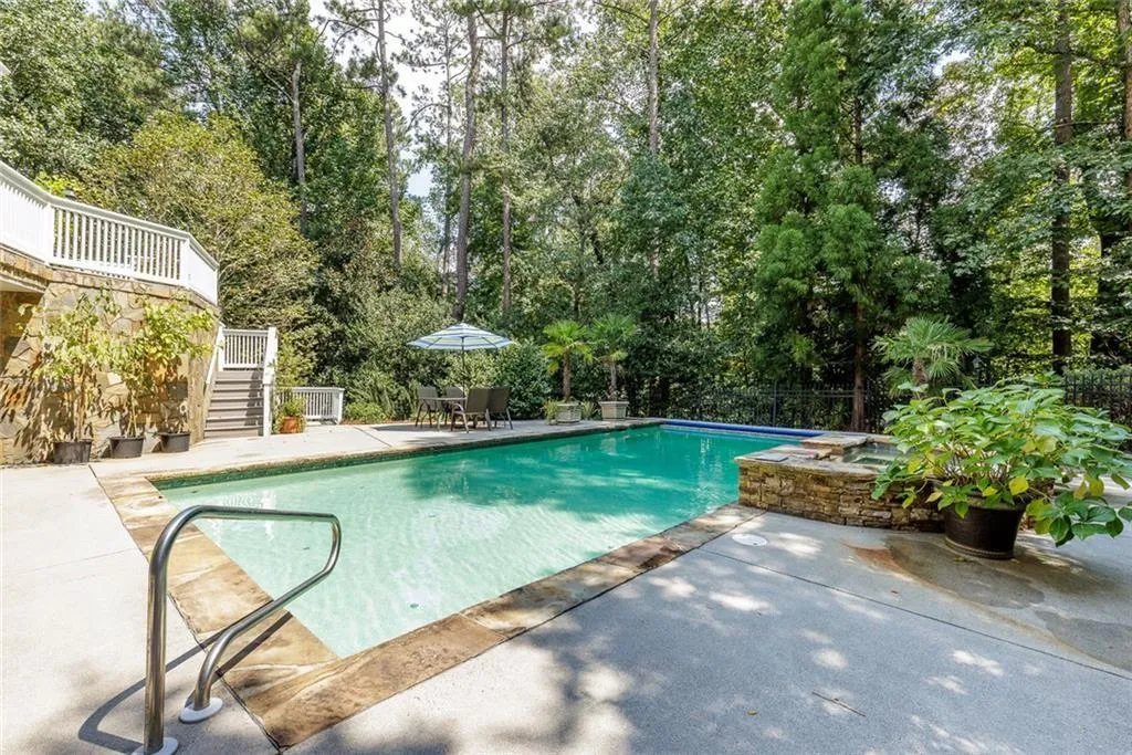 8265 Berkley Ridge, Sandy Springs, Georgia 30350, 5 Bedrooms Bedrooms, ,4 BathroomsBathrooms,Residential,For Sale,8265 Berkley Ridge,7645837