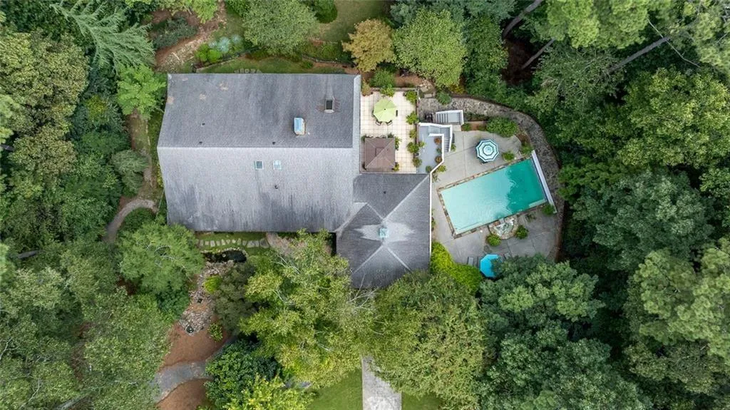 8265 Berkley Ridge, Sandy Springs, Georgia 30350, 5 Bedrooms Bedrooms, ,4 BathroomsBathrooms,Residential,For Sale,8265 Berkley Ridge,7645837