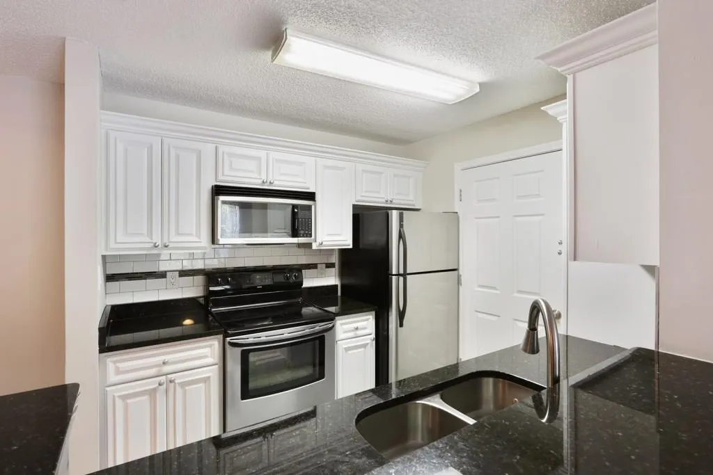 8203 Santa Fe Parkway Unit 8203, Sandy Springs, Georgia 30350, 2 Bedrooms Bedrooms, ,2 BathroomsBathrooms,Residential,Sold,8203 Santa Fe Parkway Unit 8203,6121426