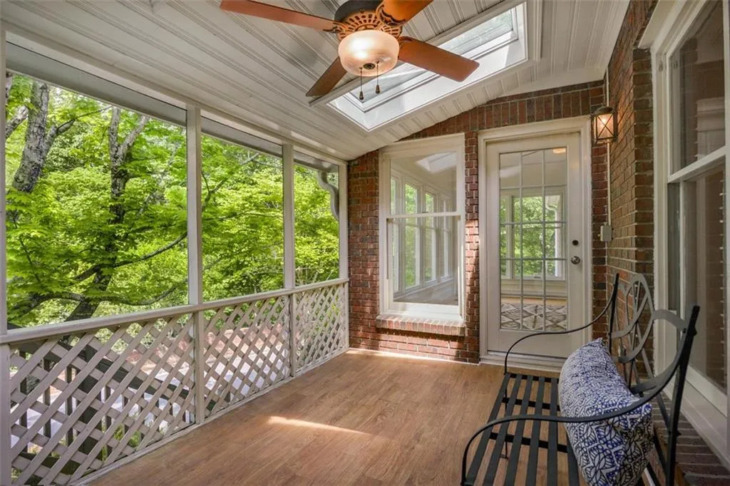 5680 River Oaks Place, Atlanta, Georgia 30327, 2 Bedrooms Bedrooms, ,2 BathroomsBathrooms,Residential,Sold,5680 River Oaks Place,7042879