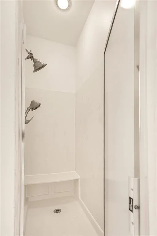 5680 River Oaks Place, Atlanta, Georgia 30327, 2 Bedrooms Bedrooms, ,2 BathroomsBathrooms,Residential,Sold,5680 River Oaks Place,7042879