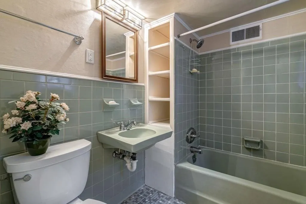 4542 Meadow Valley Drive, Atlanta, Georgia 30342, 4 Bedrooms Bedrooms, ,3 BathroomsBathrooms,Residential,Sold,4542 Meadow Valley Drive,7017761 4542 Meadow Valley Drive, Atlanta, Georgia 30342, 4 Bedrooms Bedrooms, ,3 BathroomsBathrooms,Residential,Sold,4542 Meadow Valley Drive,7017761