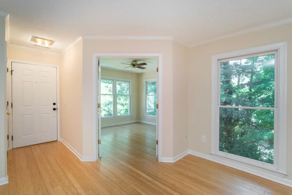 212 Abingdon Way Unit 212, Atlanta, Georgia 30328, 1 Bedroom Bedrooms, ,1 BathroomBathrooms,Residential,Sold,212 Abingdon Way Unit 212,5723463