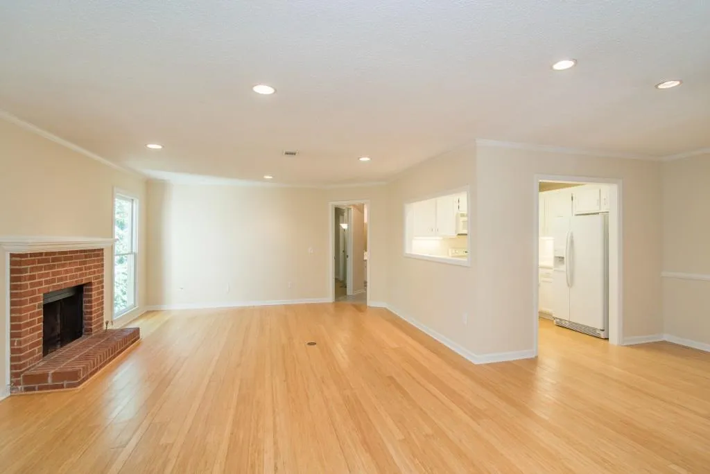 212 Abingdon Way Unit 212, Atlanta, Georgia 30328, 1 Bedroom Bedrooms, ,1 BathroomBathrooms,Residential,Sold,212 Abingdon Way Unit 212,5723463