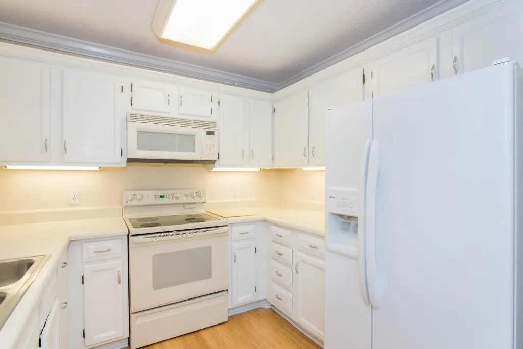 212 Abingdon Way Unit 212, Atlanta, Georgia 30328, 1 Bedroom Bedrooms, ,1 BathroomBathrooms,Residential,Sold,212 Abingdon Way Unit 212,5723463