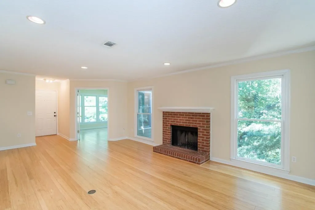 212 Abingdon Way Unit 212, Atlanta, Georgia 30328, 1 Bedroom Bedrooms, ,1 BathroomBathrooms,Residential,Sold,212 Abingdon Way Unit 212,5723463
