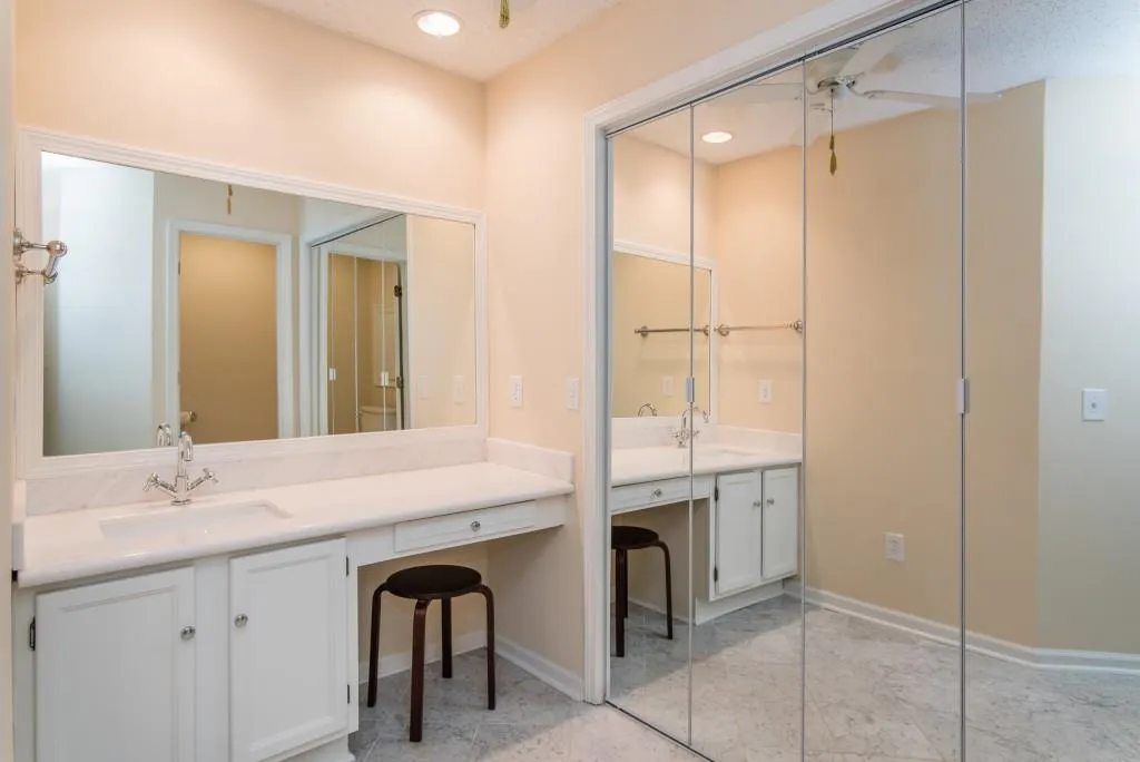212 Abingdon Way Unit 212, Atlanta, Georgia 30328, 1 Bedroom Bedrooms, ,1 BathroomBathrooms,Residential,Sold,212 Abingdon Way Unit 212,5723463