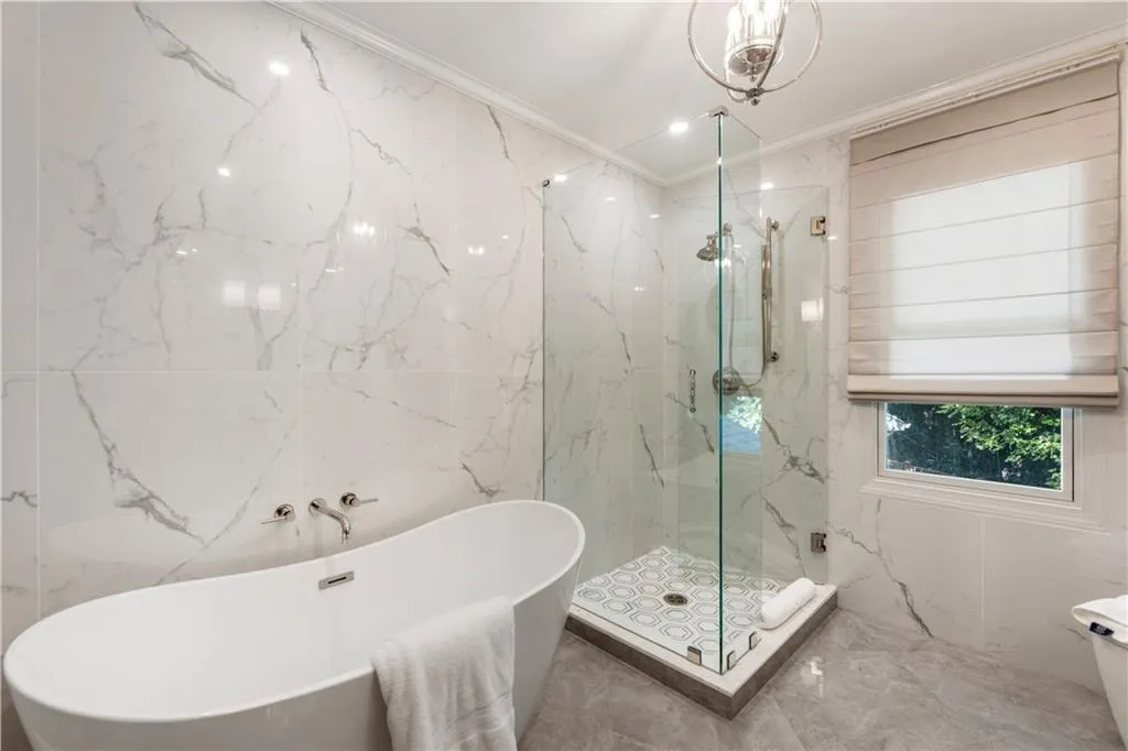 20 Pointe Terrace Se, Atlanta, Georgia 30339, 3 Bedrooms Bedrooms, ,2 BathroomsBathrooms,Residential,For Sale,20 Pointe Terrace Se,7666880