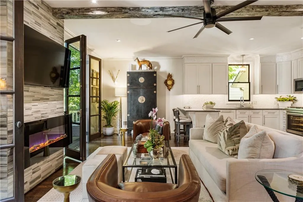 20 Pointe Terrace Se, Atlanta, Georgia 30339, 3 Bedrooms Bedrooms, ,2 BathroomsBathrooms,Residential,For Sale,20 Pointe Terrace Se,7666880