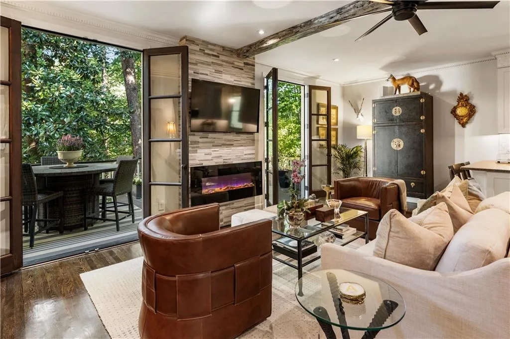 20 Pointe Terrace Se, Atlanta, Georgia 30339, 3 Bedrooms Bedrooms, ,2 BathroomsBathrooms,Residential,For Sale,20 Pointe Terrace Se,7666880