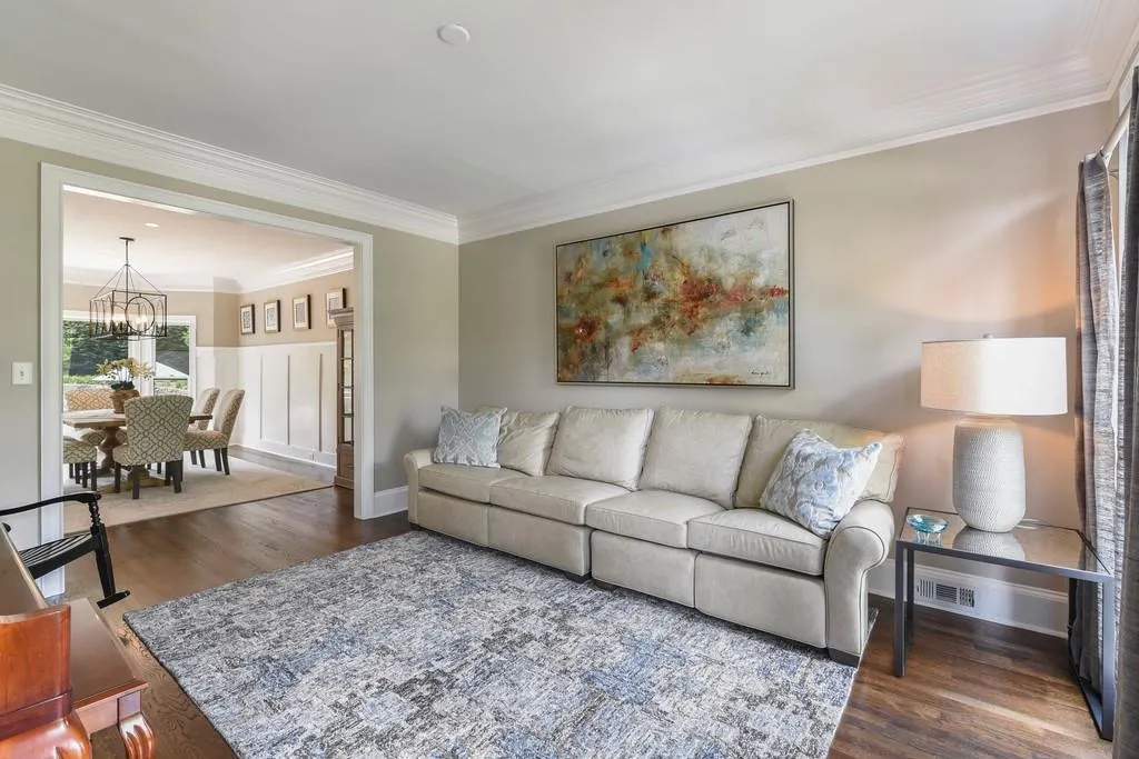 205 Summerhouse Lane, Sandy Springs, Georgia 30350, 5 Bedrooms Bedrooms, ,5 BathroomsBathrooms,Residential,Sold,205 Summerhouse Lane,6731993