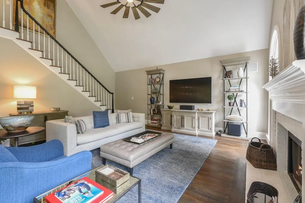 205 Summerhouse Lane, Sandy Springs, Georgia 30350, 5 Bedrooms Bedrooms, ,5 BathroomsBathrooms,Residential,Sold,205 Summerhouse Lane,6731993