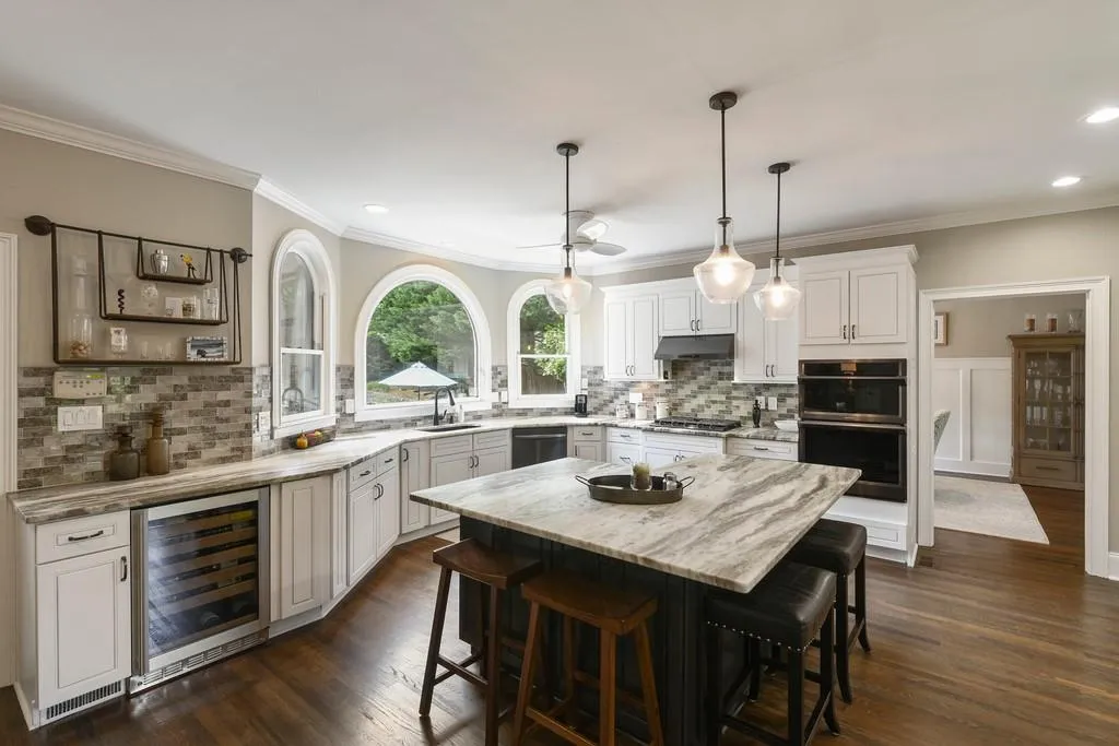 205 Summerhouse Lane, Sandy Springs, Georgia 30350, 5 Bedrooms Bedrooms, ,5 BathroomsBathrooms,Residential,Sold,205 Summerhouse Lane,6731993