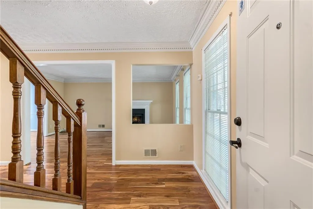 9010 Carroll Manor Drive, Sandy Springs, Georgia 30350, 3 Bedrooms Bedrooms, ,2 BathroomsBathrooms,Residential,Sold,9010 Carroll Manor Drive,6782749