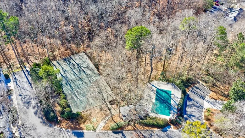 5684 River Oaks Place, Atlanta, Georgia 30327, 3 Bedrooms Bedrooms, ,2 BathroomsBathrooms,Residential,Sold,5684 River Oaks Place,6879250