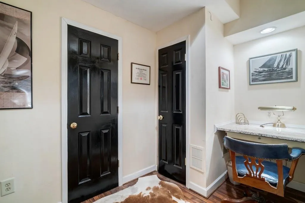 5684 River Oaks Place, Atlanta, Georgia 30327, 3 Bedrooms Bedrooms, ,2 BathroomsBathrooms,Residential,Sold,5684 River Oaks Place,6879250