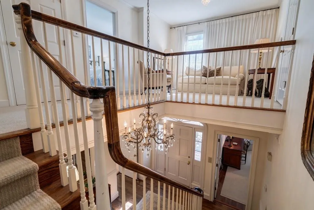 5684 River Oaks Place, Atlanta, Georgia 30327, 3 Bedrooms Bedrooms, ,2 BathroomsBathrooms,Residential,Sold,5684 River Oaks Place,6879250