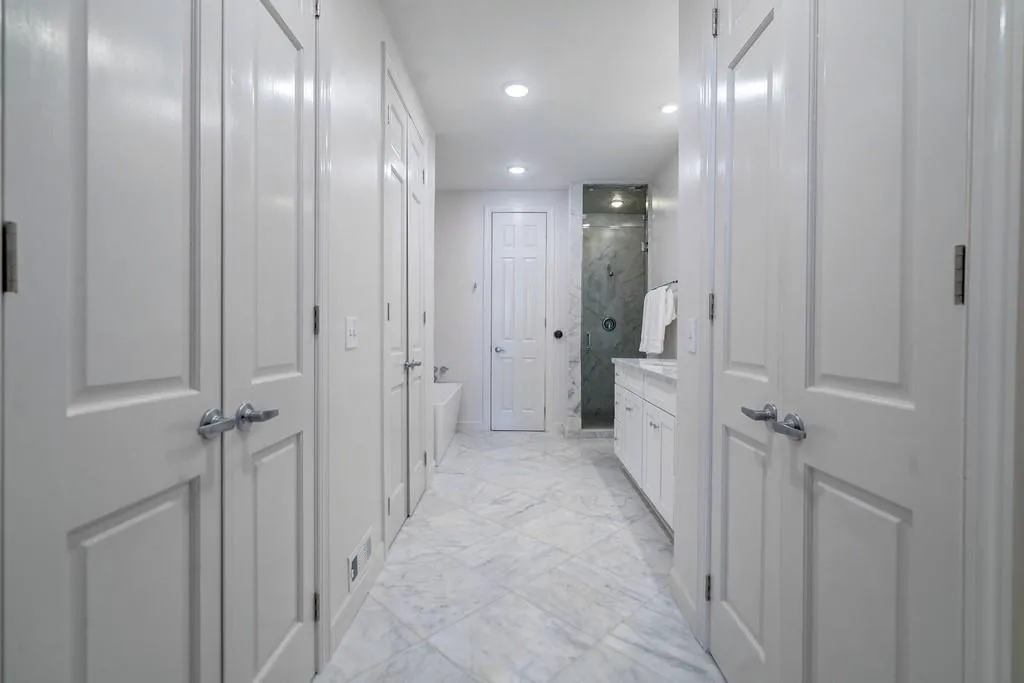 5684 River Oaks Place, Atlanta, Georgia 30327, 3 Bedrooms Bedrooms, ,2 BathroomsBathrooms,Residential,Sold,5684 River Oaks Place,6879250