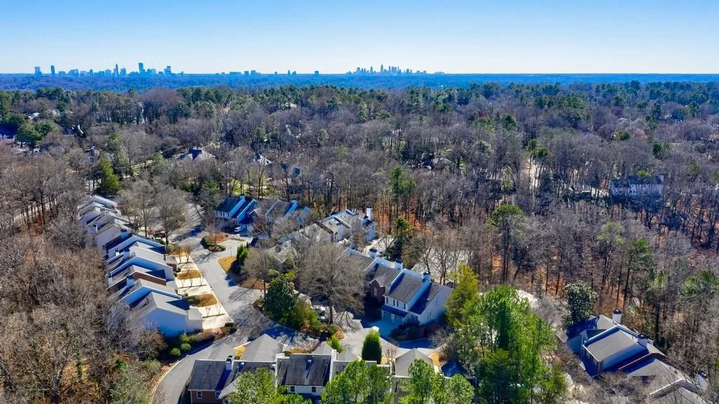 5684 River Oaks Place, Atlanta, Georgia 30327, 3 Bedrooms Bedrooms, ,2 BathroomsBathrooms,Residential,Sold,5684 River Oaks Place,6879250