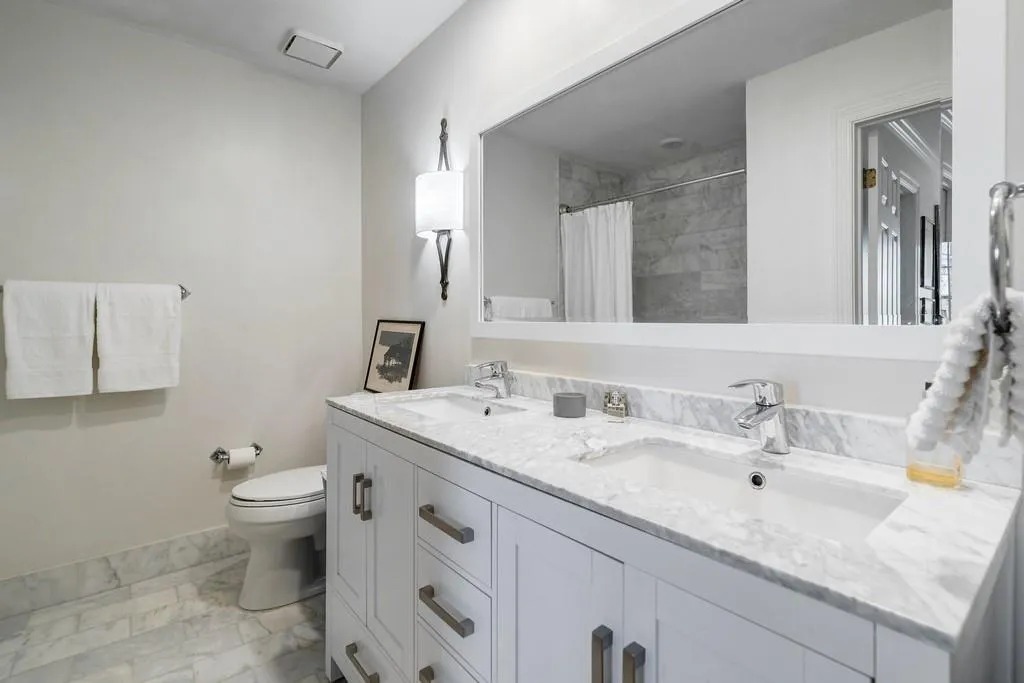 5684 River Oaks Place, Atlanta, Georgia 30327, 3 Bedrooms Bedrooms, ,2 BathroomsBathrooms,Residential,Sold,5684 River Oaks Place,6879250