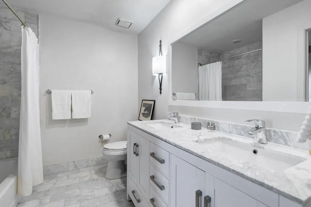 5684 River Oaks Place, Atlanta, Georgia 30327, 3 Bedrooms Bedrooms, ,2 BathroomsBathrooms,Residential,Sold,5684 River Oaks Place,6879250