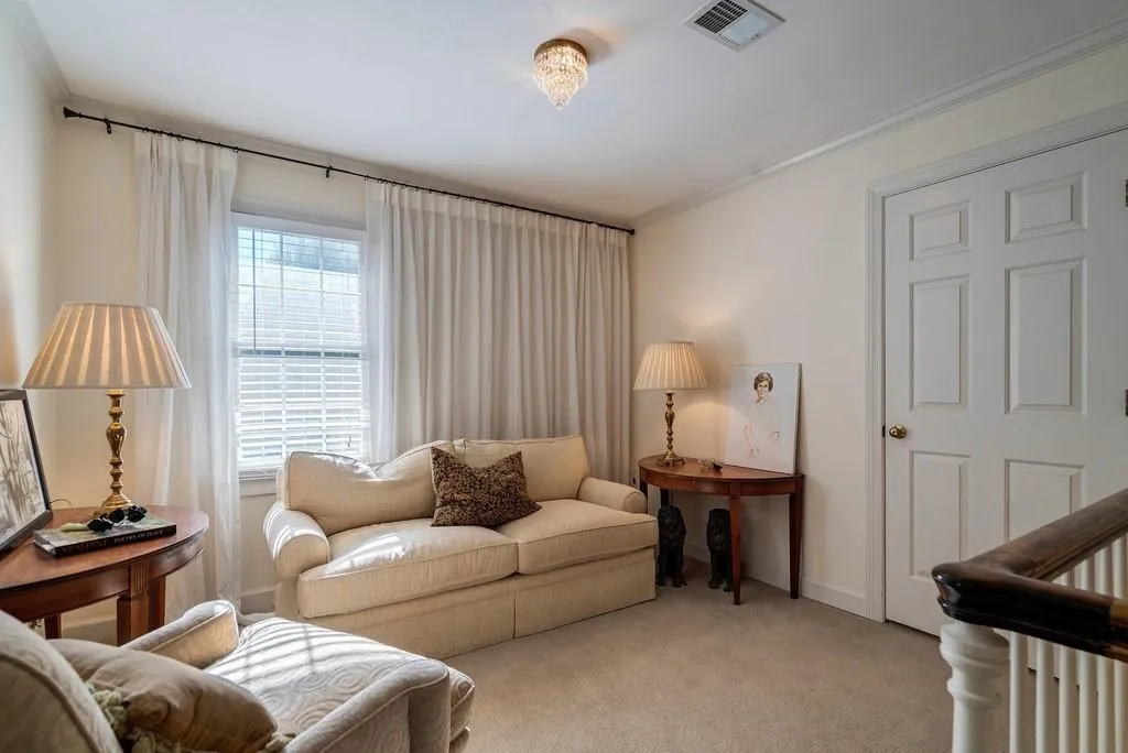 5684 River Oaks Place, Atlanta, Georgia 30327, 3 Bedrooms Bedrooms, ,2 BathroomsBathrooms,Residential,Sold,5684 River Oaks Place,6879250