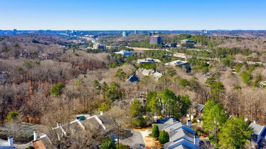 5684 River Oaks Place, Atlanta, Georgia 30327, 3 Bedrooms Bedrooms, ,2 BathroomsBathrooms,Residential,Sold,5684 River Oaks Place,6879250