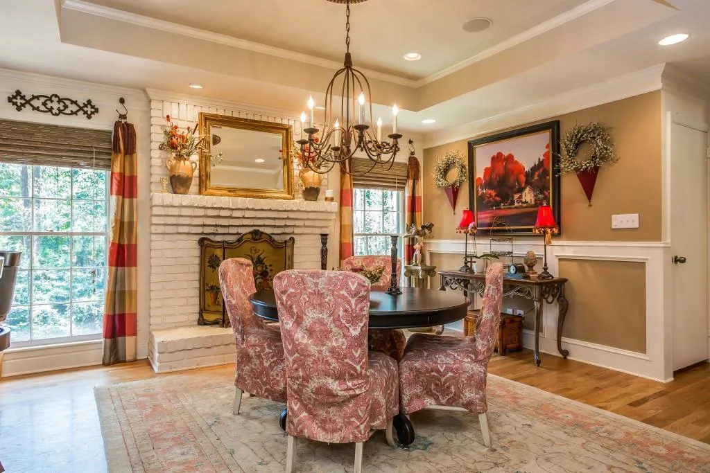110 Finchley Court, Sandy Springs, Georgia 30328, 5 Bedrooms Bedrooms, ,3 BathroomsBathrooms,Residential,Sold,110 Finchley Court,5827579