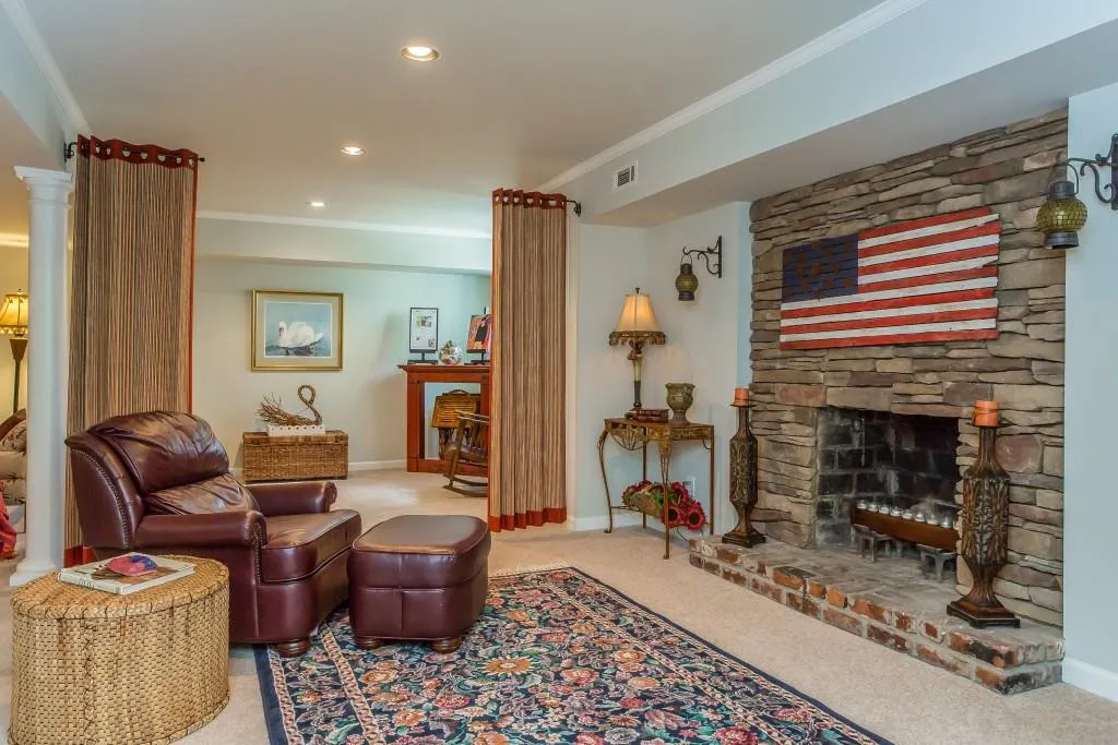 110 Finchley Court, Sandy Springs, Georgia 30328, 5 Bedrooms Bedrooms, ,3 BathroomsBathrooms,Residential,Sold,110 Finchley Court,5827579