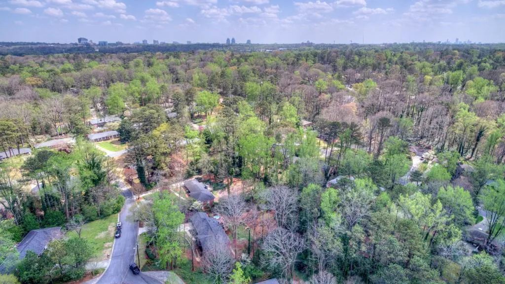 110 Finchley Court, Sandy Springs, Georgia 30328, 5 Bedrooms Bedrooms, ,3 BathroomsBathrooms,Residential,Sold,110 Finchley Court,5827579