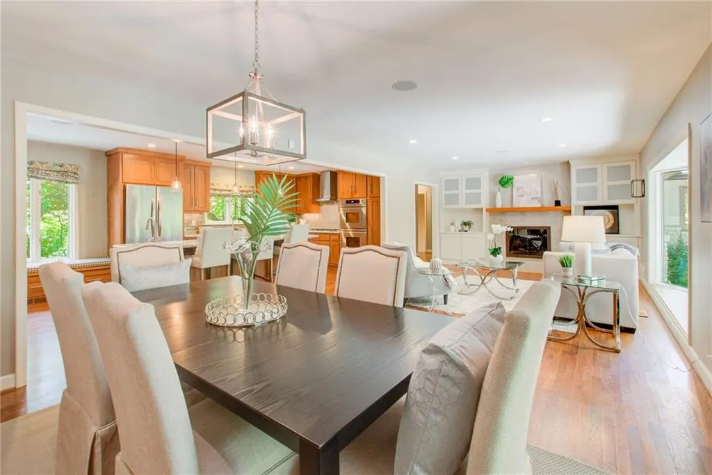 530 Timber Valley Road, Atlanta, Georgia 30342, 4 Bedrooms Bedrooms, ,4 BathroomsBathrooms,Residential,Sold,530 Timber Valley Road,7034077