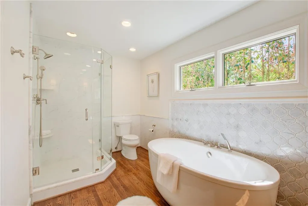 530 Timber Valley Road, Atlanta, Georgia 30342, 4 Bedrooms Bedrooms, ,4 BathroomsBathrooms,Residential,Sold,530 Timber Valley Road,7034077